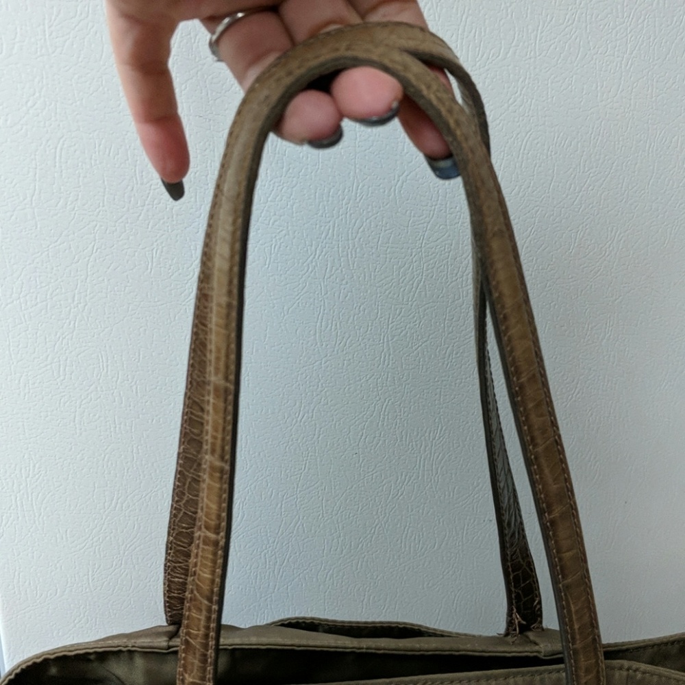 Prada Bag - Picture 2 of 4
